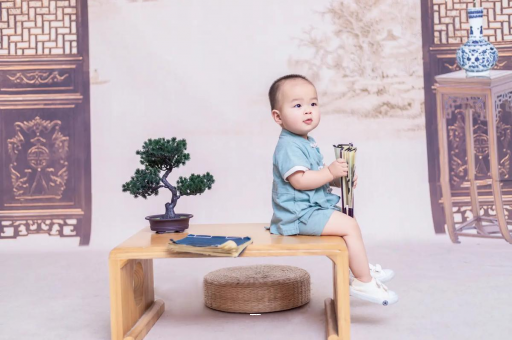 盐城四个月宝宝可以坐着吗